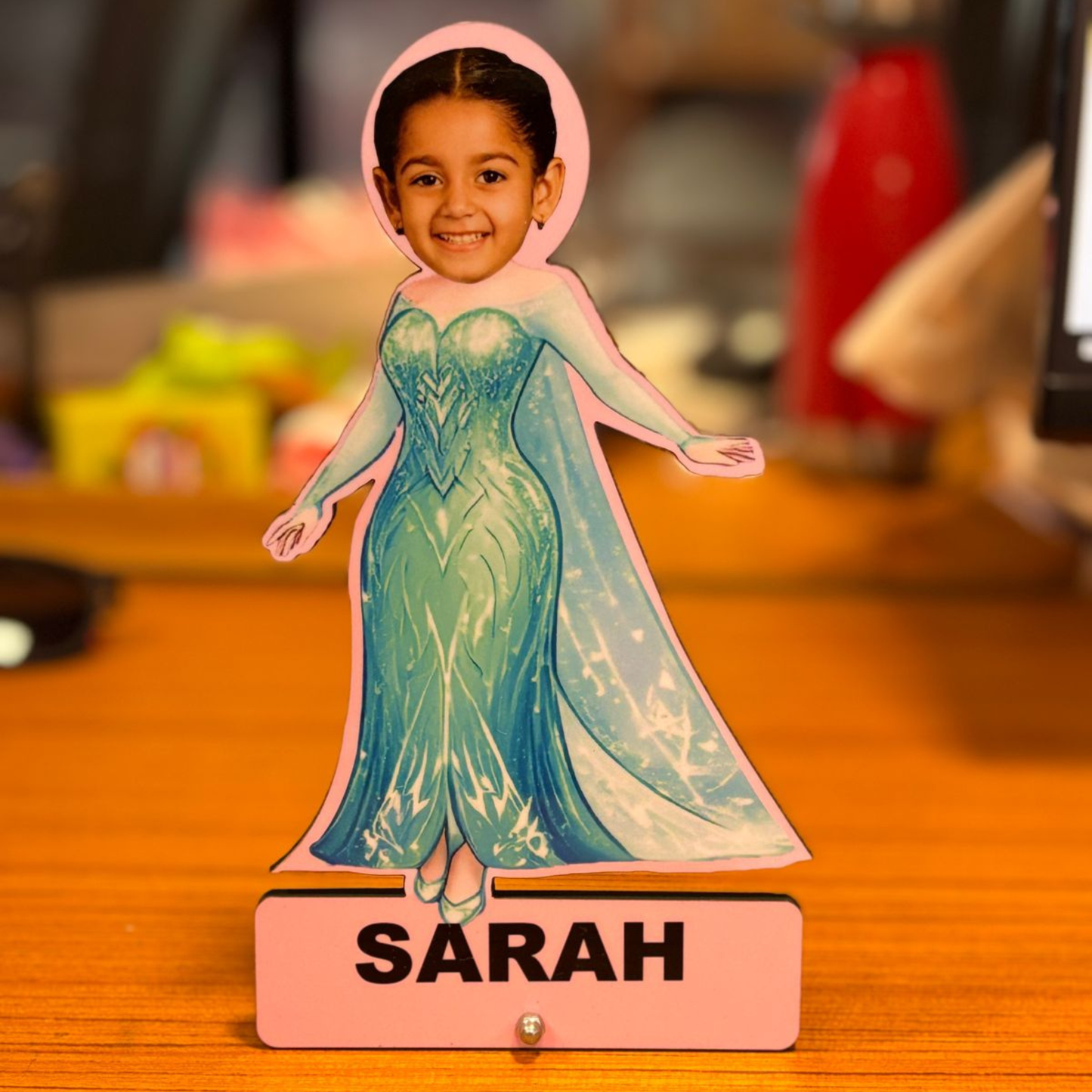 Personalised photo caricature stand
