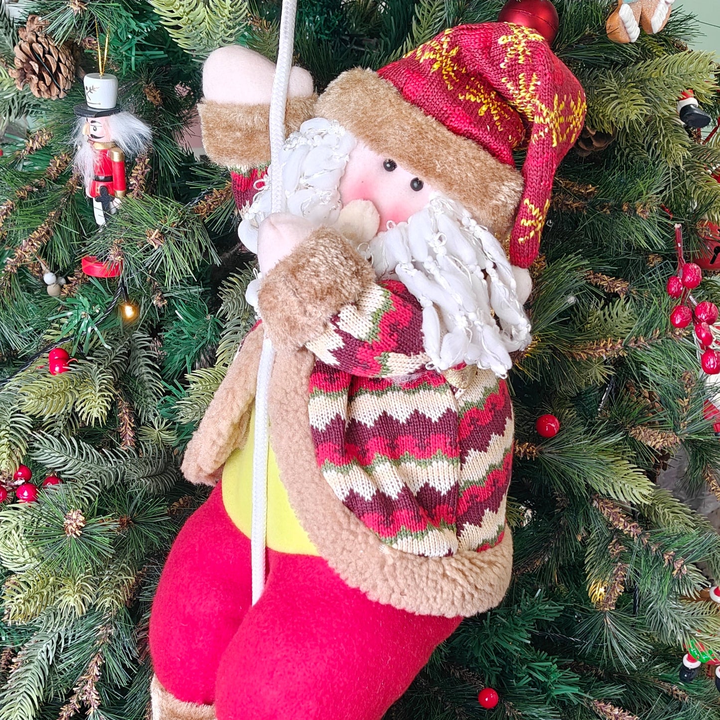 Zig-Zag Sweater Santa on a Tree