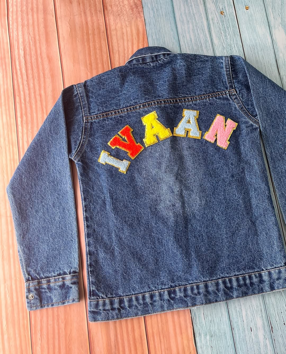 🧥✨ Personalized Kids’ Denim Jackets – Custom Name Patch Style