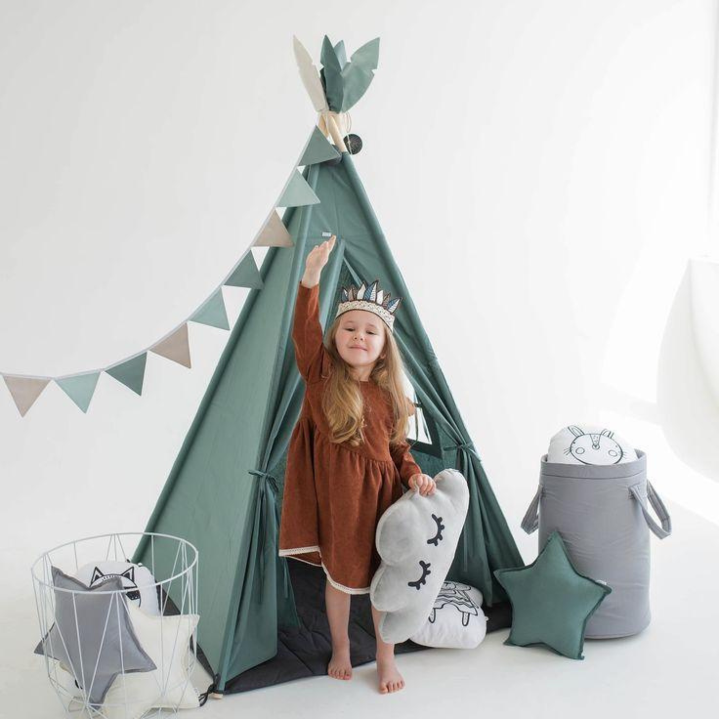 Kid’s Portable Teepee Tents With Cushion
