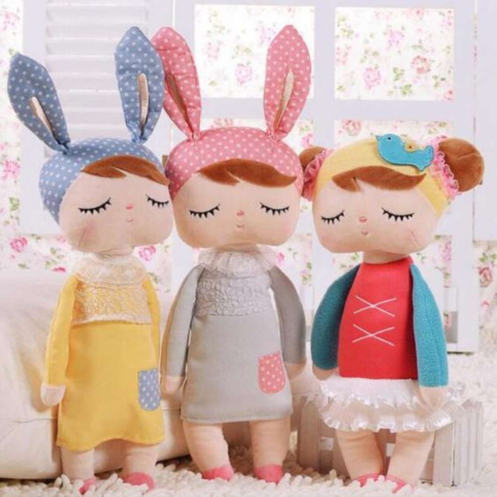 Dreamy Plush Doll – Chirpy Charm