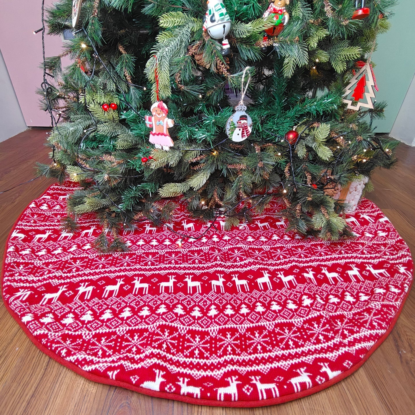 48" Tree Skirt - Nordic Reindeer Knit