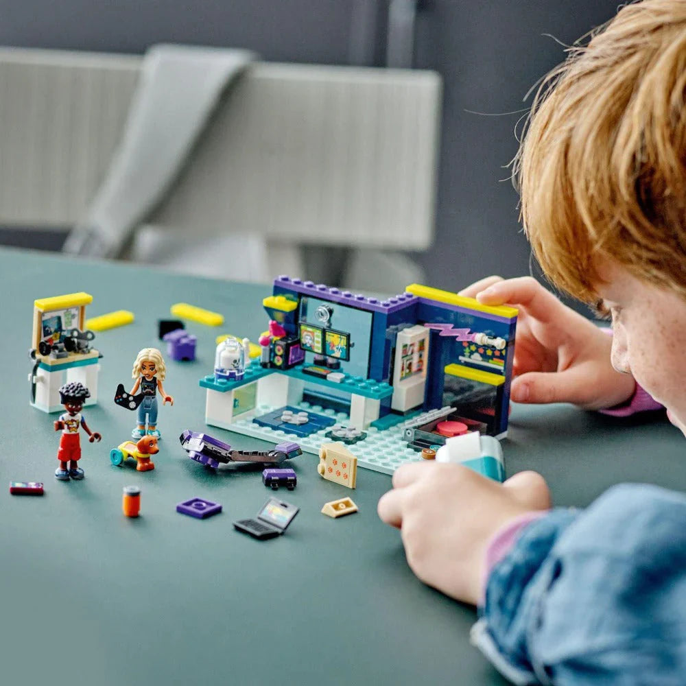LEGO Friends Nova's Room