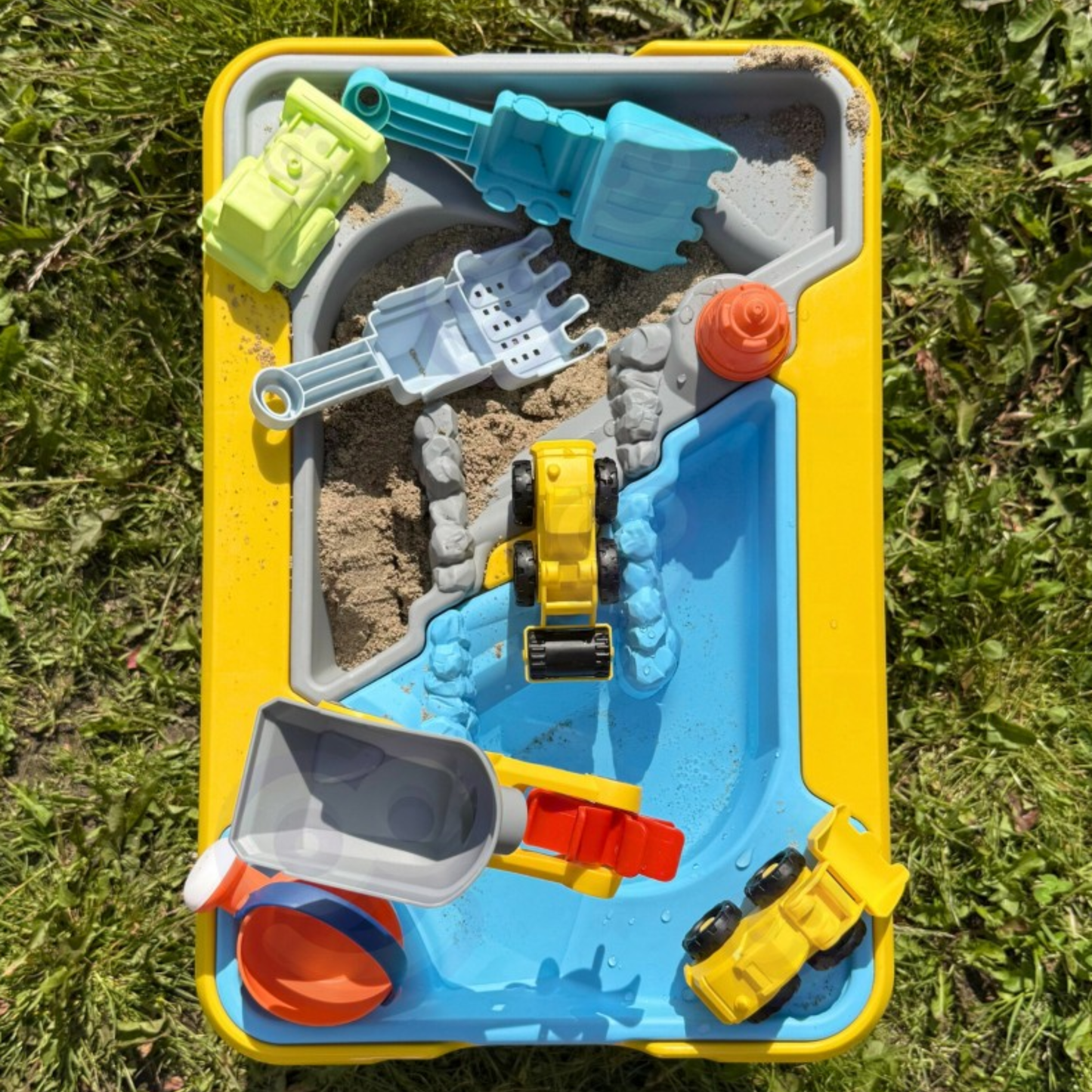 Water Table 2 in 1 Sandbox Construction Site + 4 Cars 12 pcs.